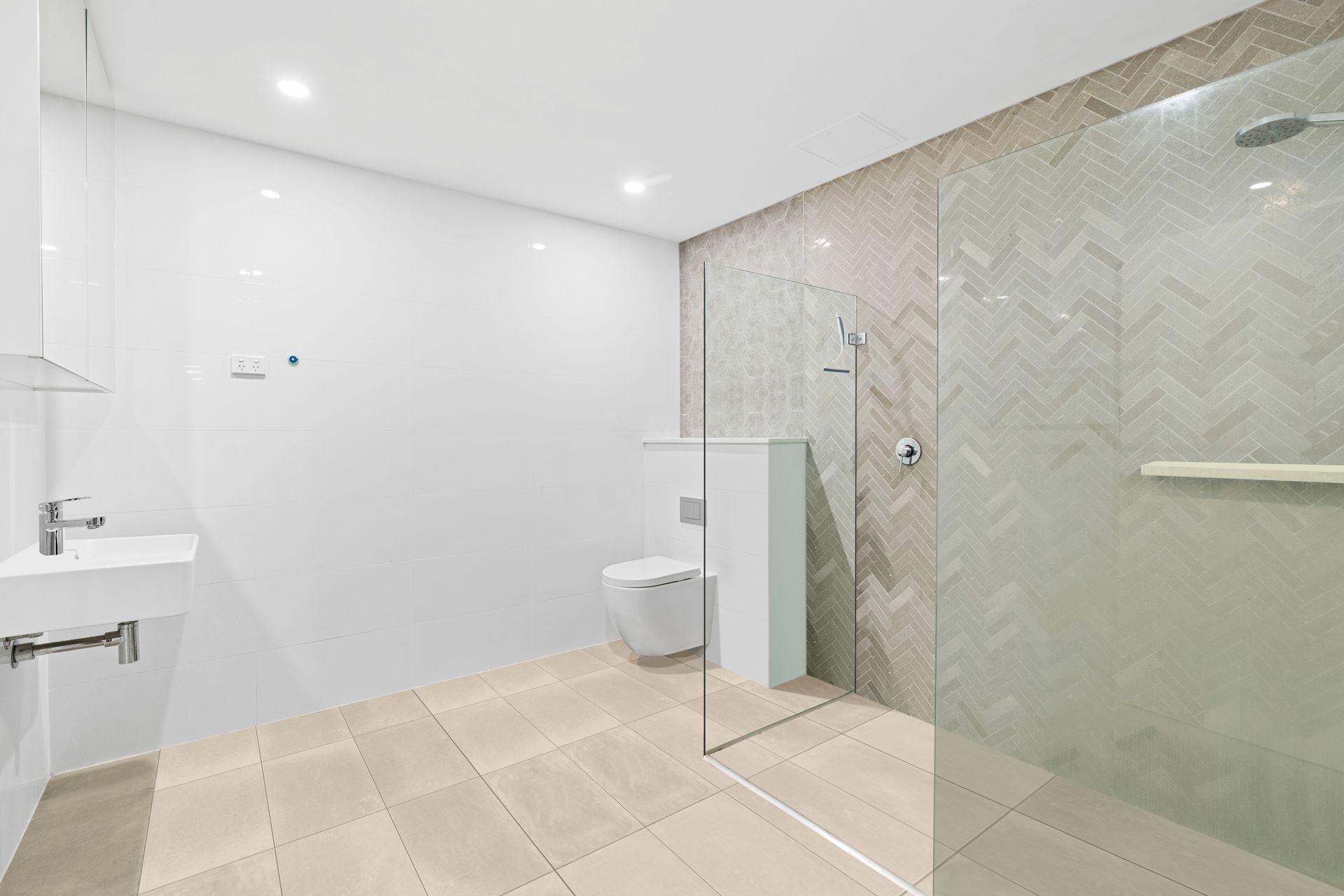 210/25 Mann Street, Gosford, Gosford - Thumbnail 7