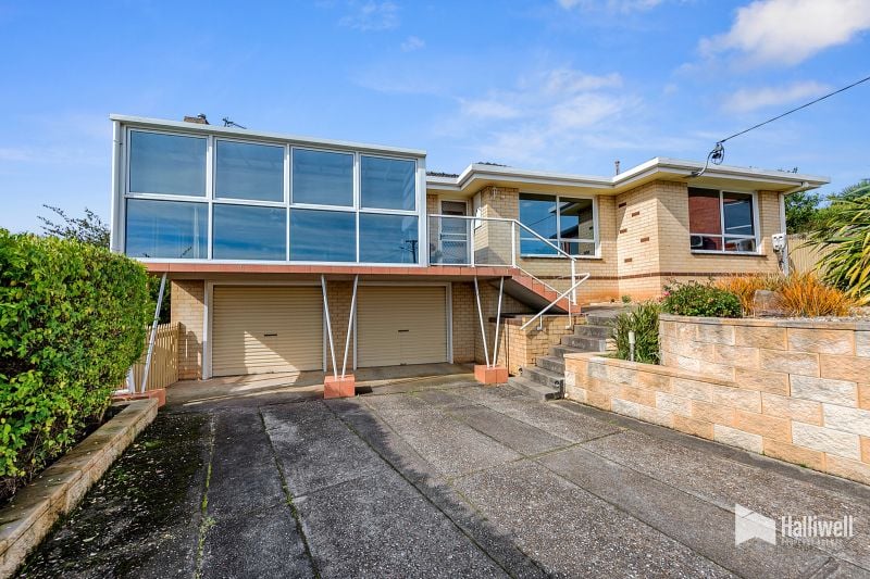 4 Sunnyside Court, Devonport, Devonport - Thumbnail 2