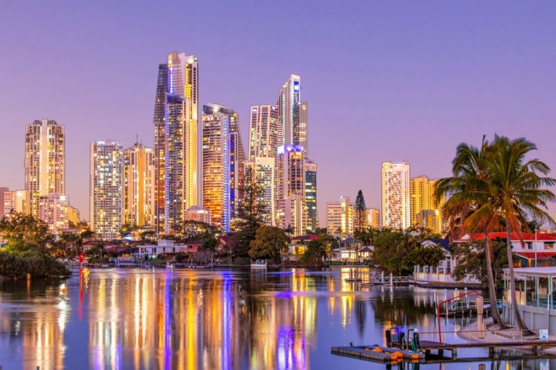 2/11 Inga Avenue, Surfers Paradise - Thumbnail 3