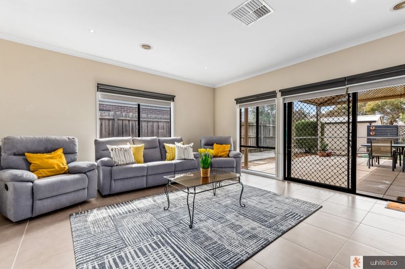38 Ovens Circuit Whittlesea VIC, Whittlesea - Thumbnail 4
