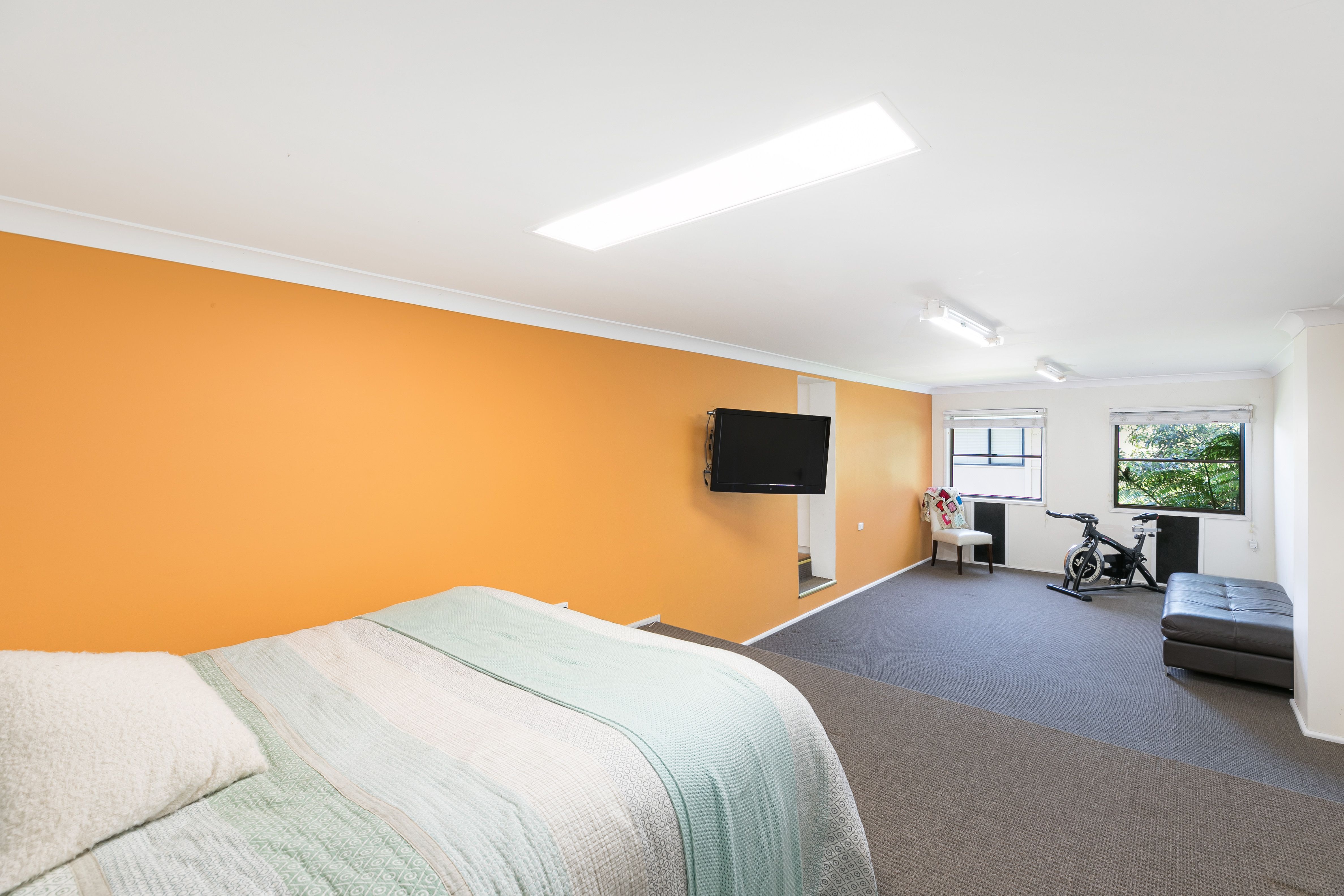 6 Sherwood Avenue YOWIE BAY 2228