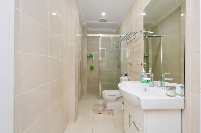 10 Catalina Drive, Thomastown