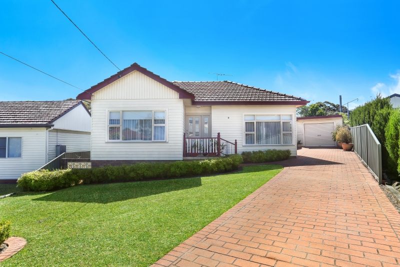 3 Binalong Avenue CARINGBAH 2229