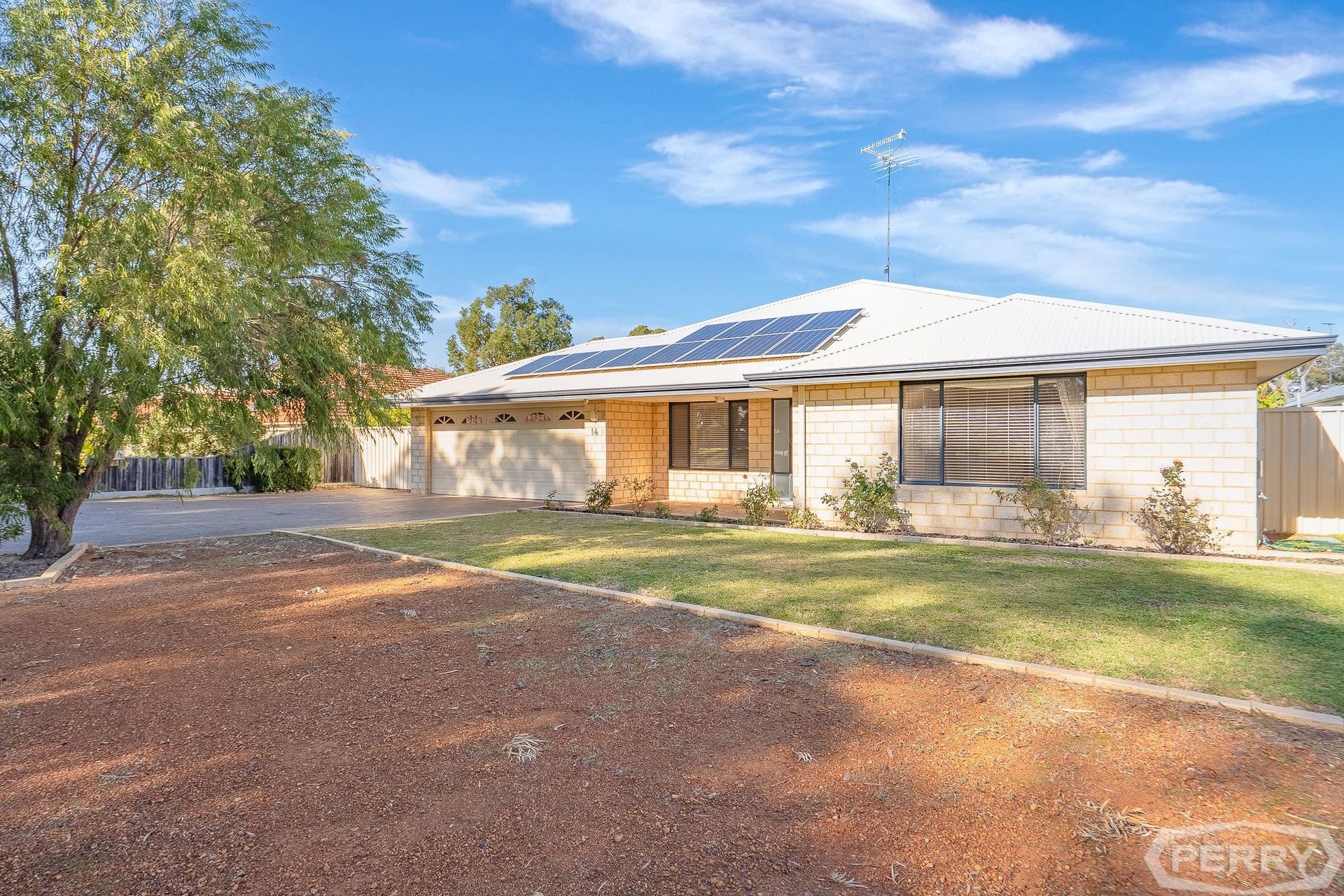 14 Riverina Avenue, Coodanup, Coodanup - Image 1