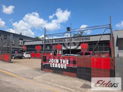 FUNKY WAREHOUSE IN PRIME RETAIL PRECINCT