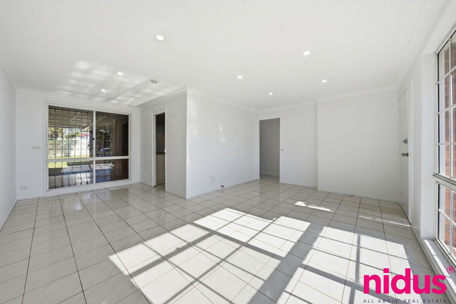 13 Waring Crescent Plumpton NSW, Plumpton - Thumbnail 2