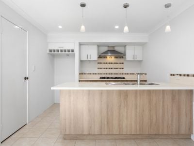 16 Litchfield Circle, Wandi
