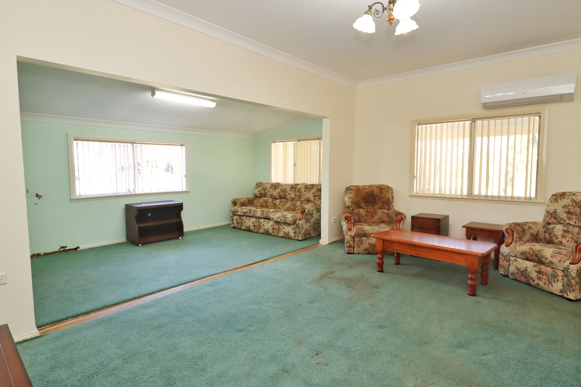 1 Baker Street, WOODSTOCK, Woodstock - Thumbnail 3