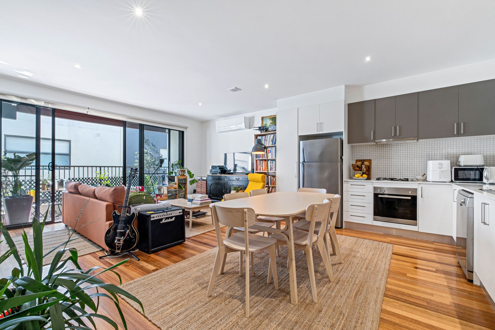 Effortless Living In A Lifestyle Location