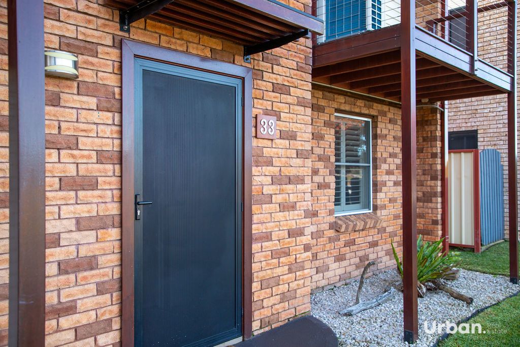 Mcgraths Hill 33 McGrath Road