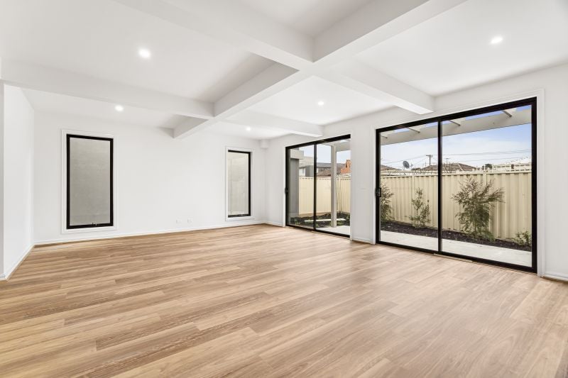 2/12 Cutler Court, Lalor