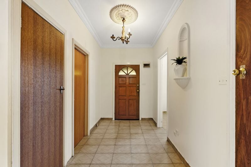 8 Gratwick Street, Lalor