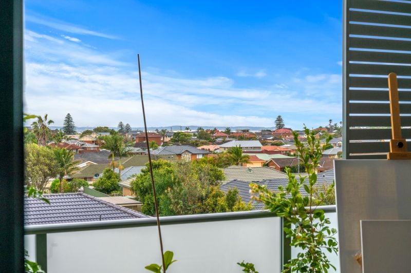 2/55A Caves Beach Road, Caves Beach - Thumbnail 3