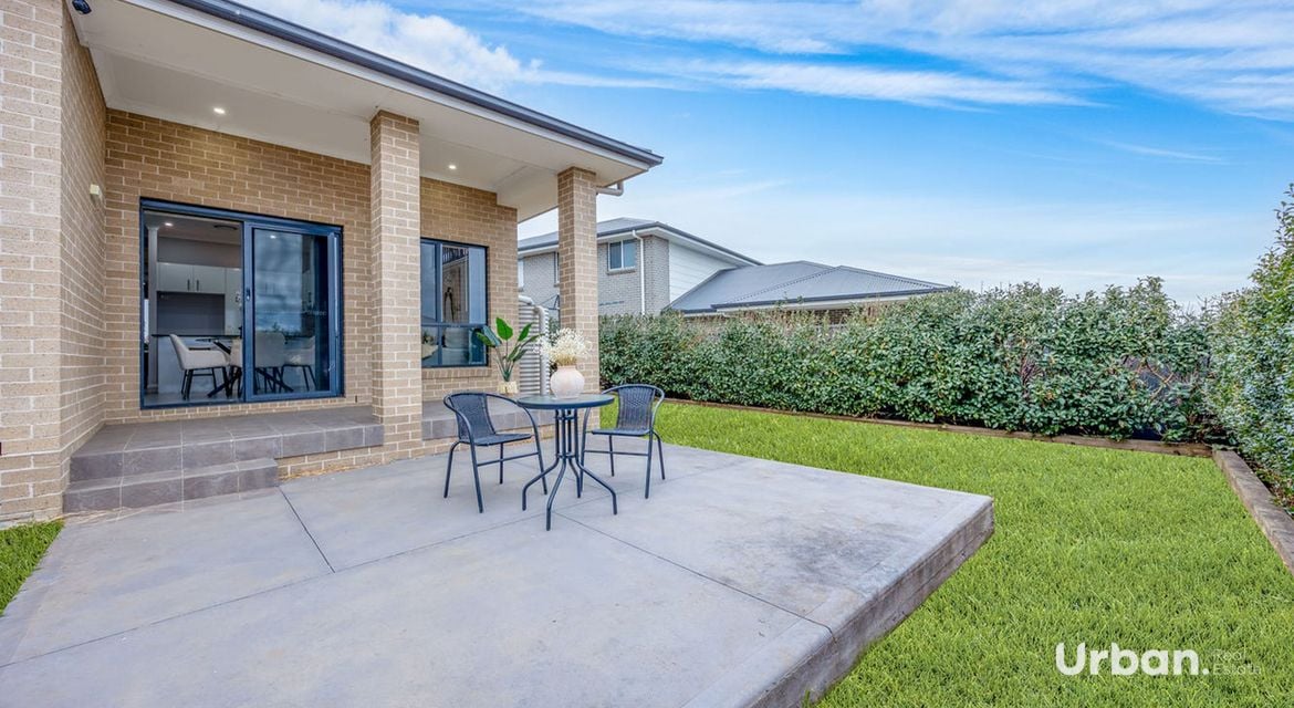 Gregory Hills 6 Barrett Street
