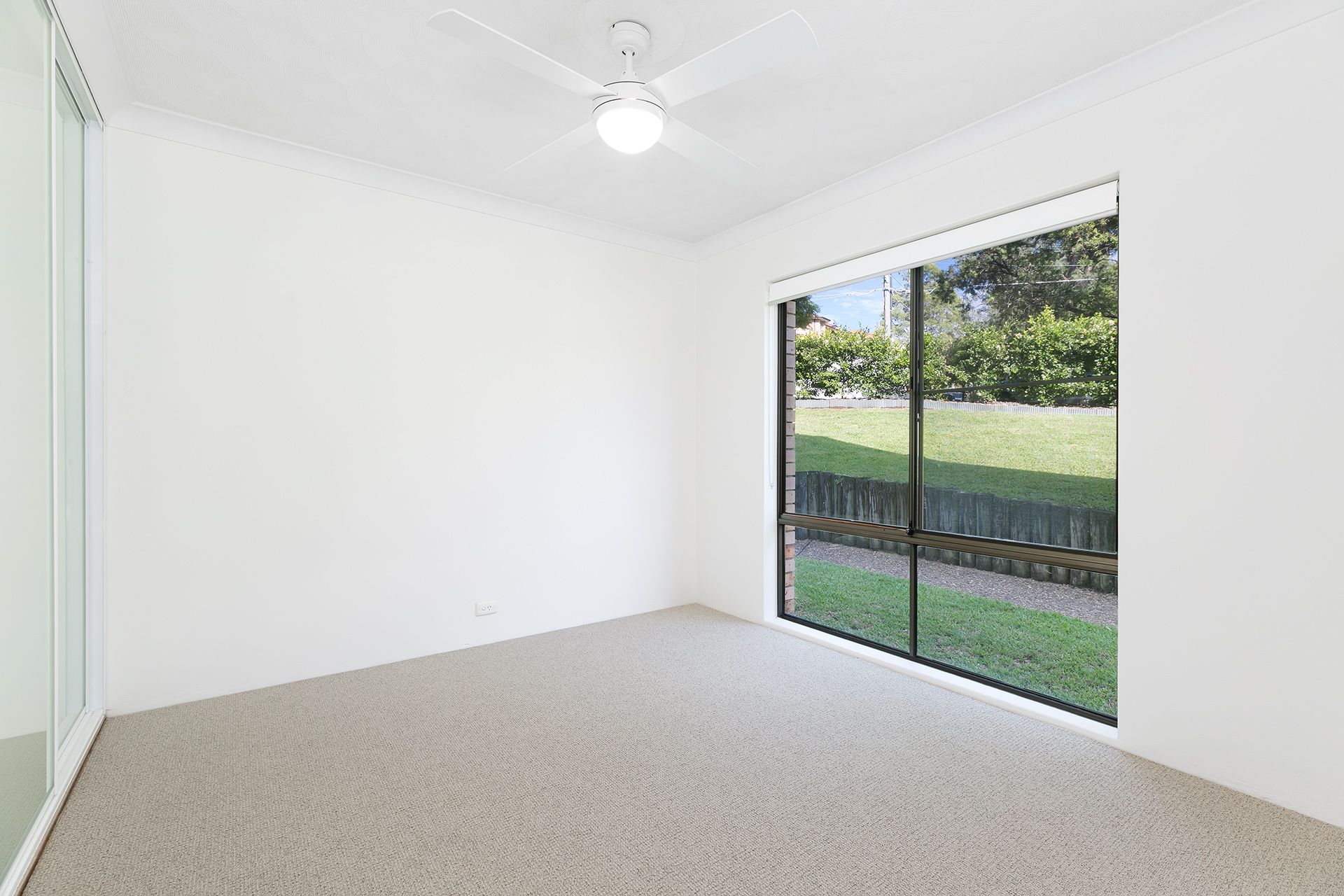 1/2-6 Jacaranda Road, Caringbah South, Caringbah South - Thumbnail 4