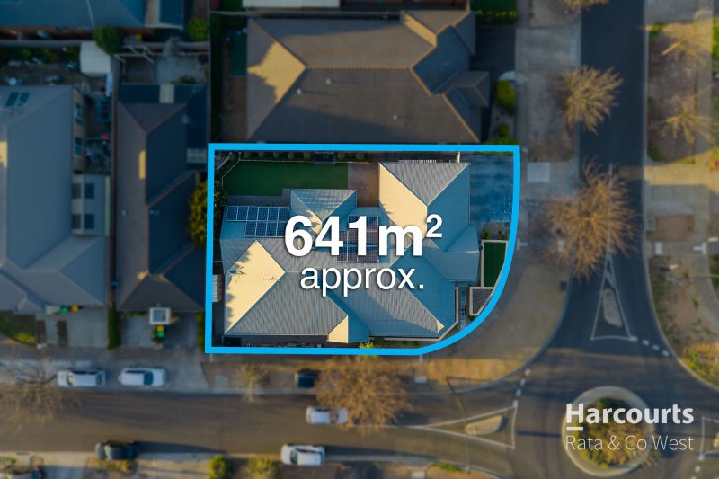 16 Lindley Avenue, Caroline Springs