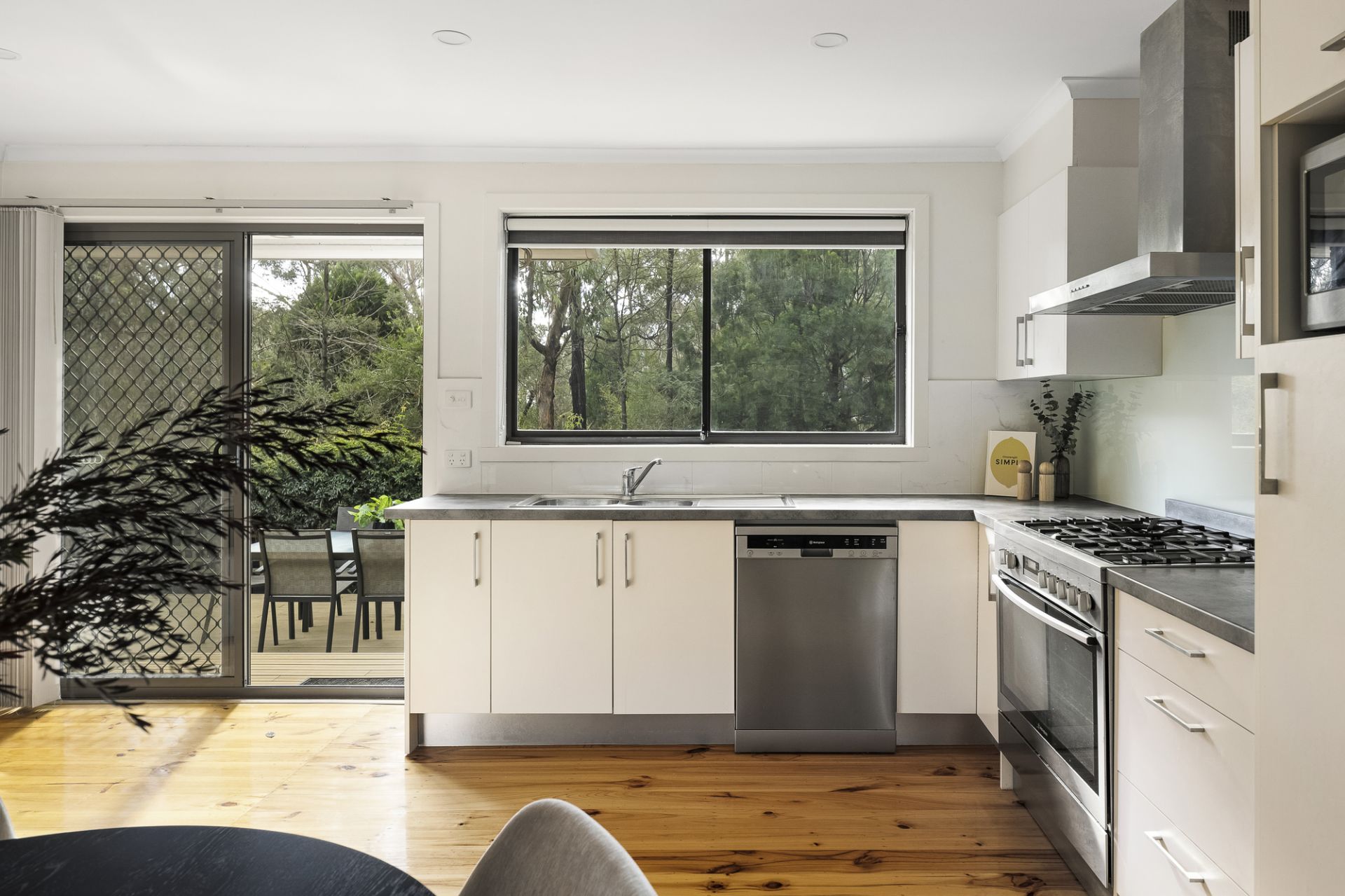 4/37 Williams Road, Blackburn, Blackburn - Thumbnail 3