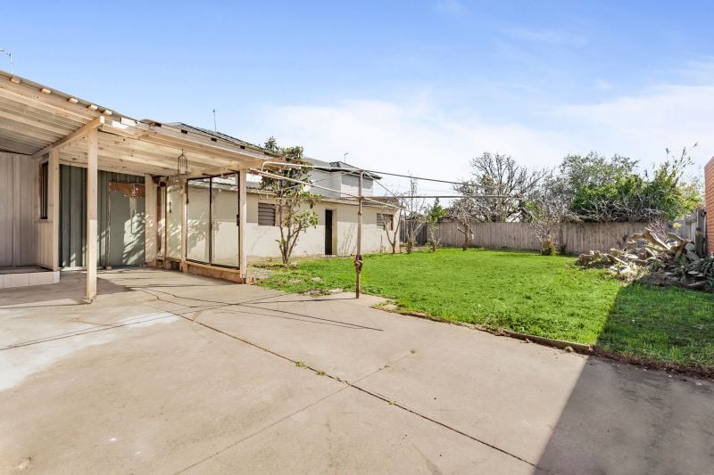 24 Curtin Avenue, Lalor