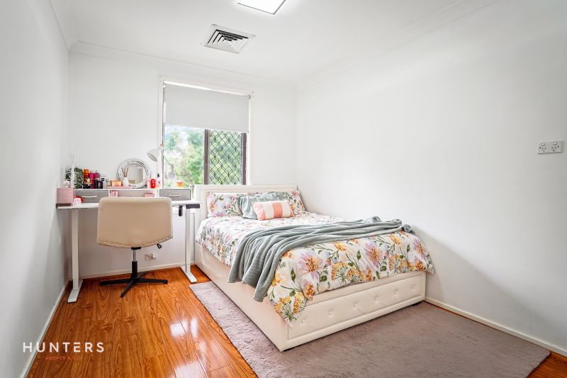 4 Elayne Place, Guildford