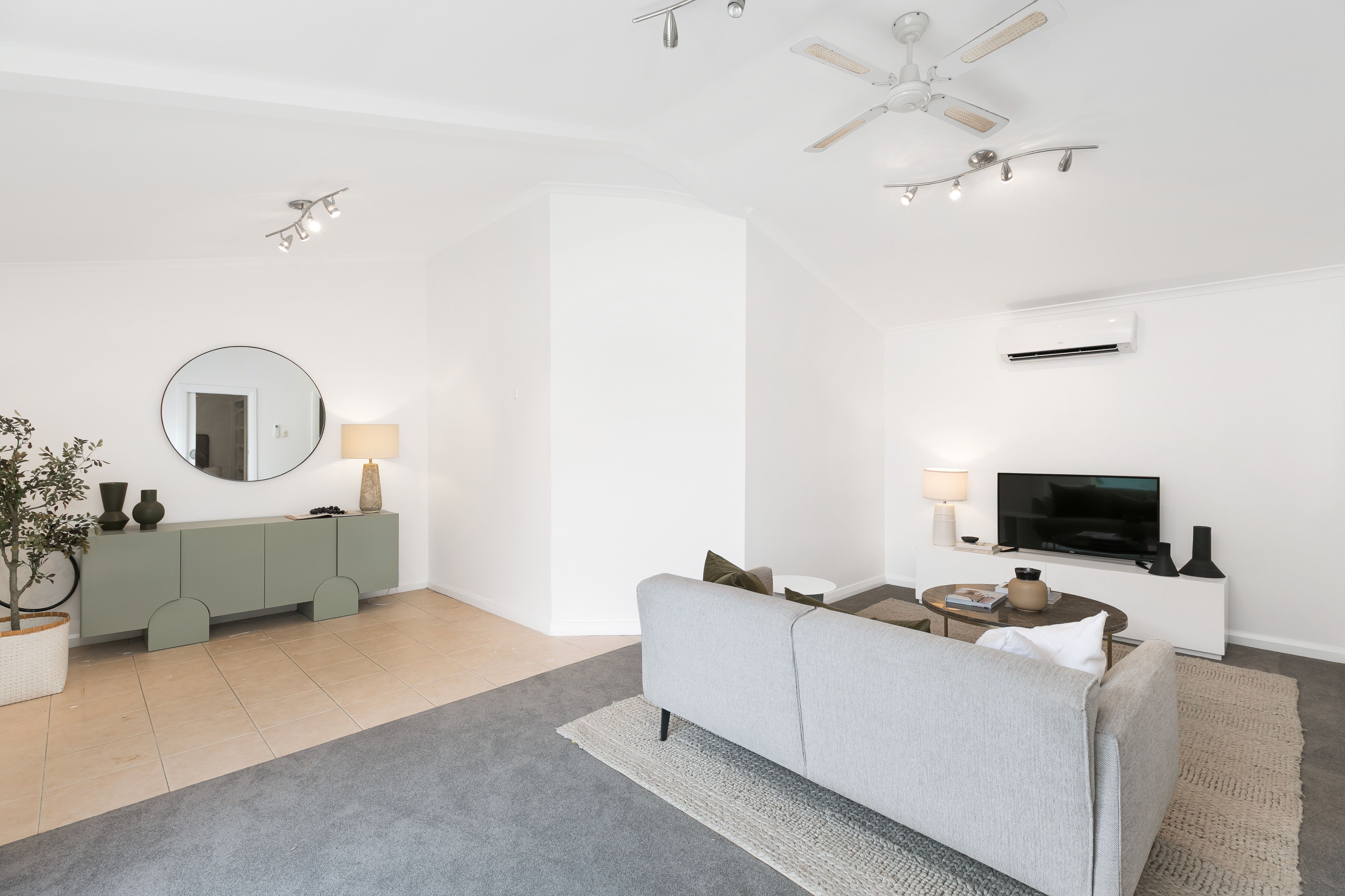 68 Anzac Avenue ENGADINE 2233
