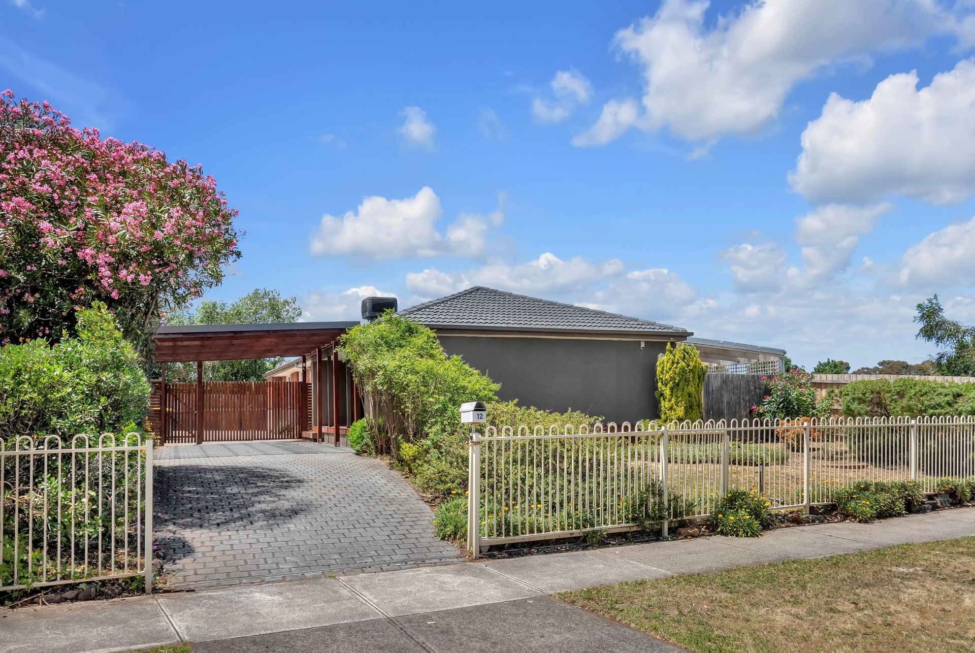 Perfect Home, Perfect Location