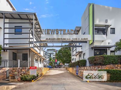 FITTED OFFICE WITH CAR PARKS, DIRECTLY OPPOSITE GASWORKS!