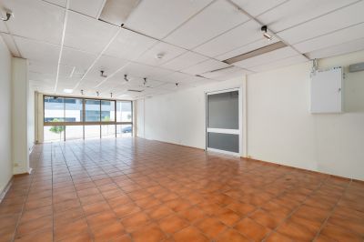 FANTASTIC INNER-CITY WAREHOUSING OPPORTUNITY!