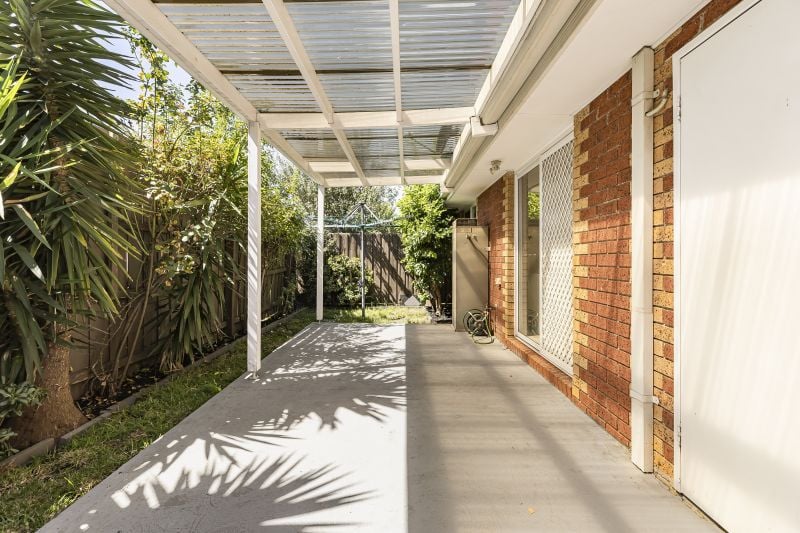 3/2 Clara Street, Fawkner
