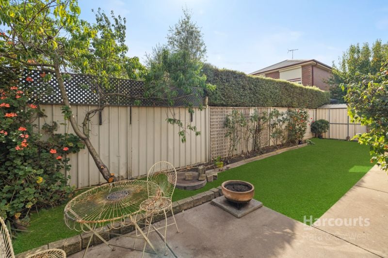 11 Hepburn Way, Caroline Springs