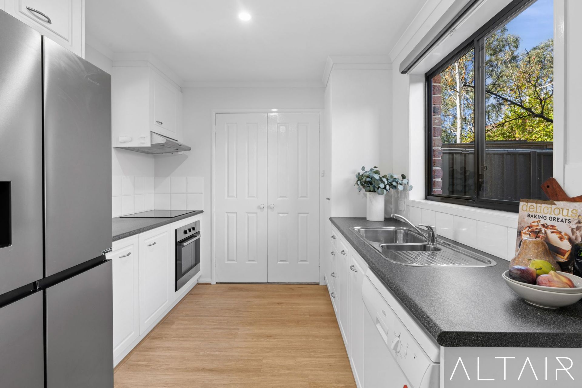 4/30 Lyttleton Crescent, Cook, ACT, Cook - Thumbnail 5