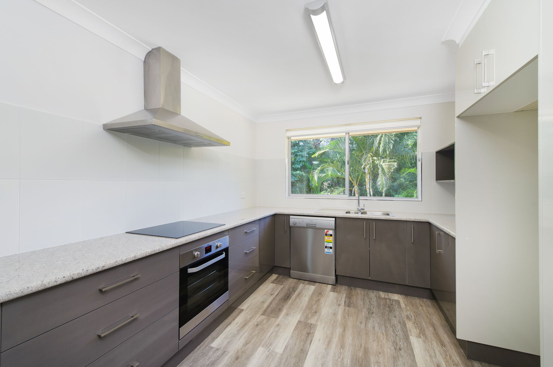 2/4 Cypress Avenue Port Macquarie NSW, Port Macquarie - Thumbnail 2