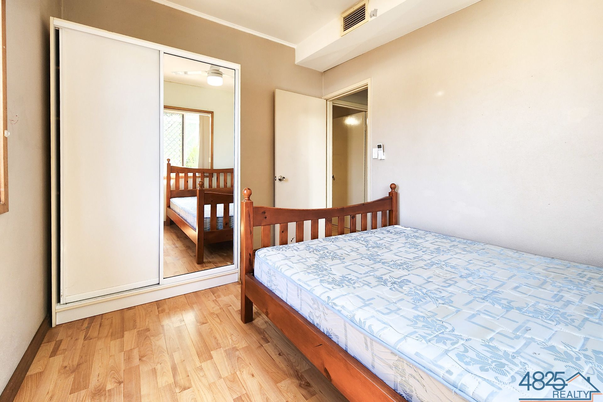 17 Hilary Street Mount Isa QLD, Mount Isa City - Thumbnail 5