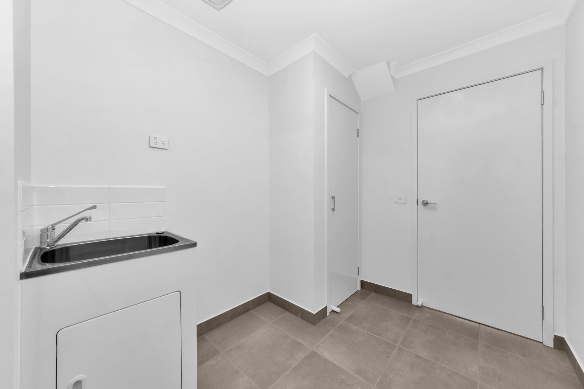 Modern & Low-Maintenance Living