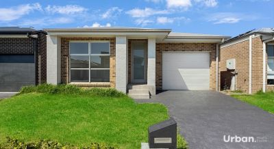 Austral 21 Parhelion Street