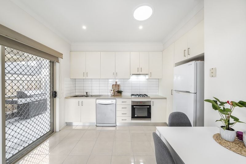 1/6 Dickens Street, Lalor