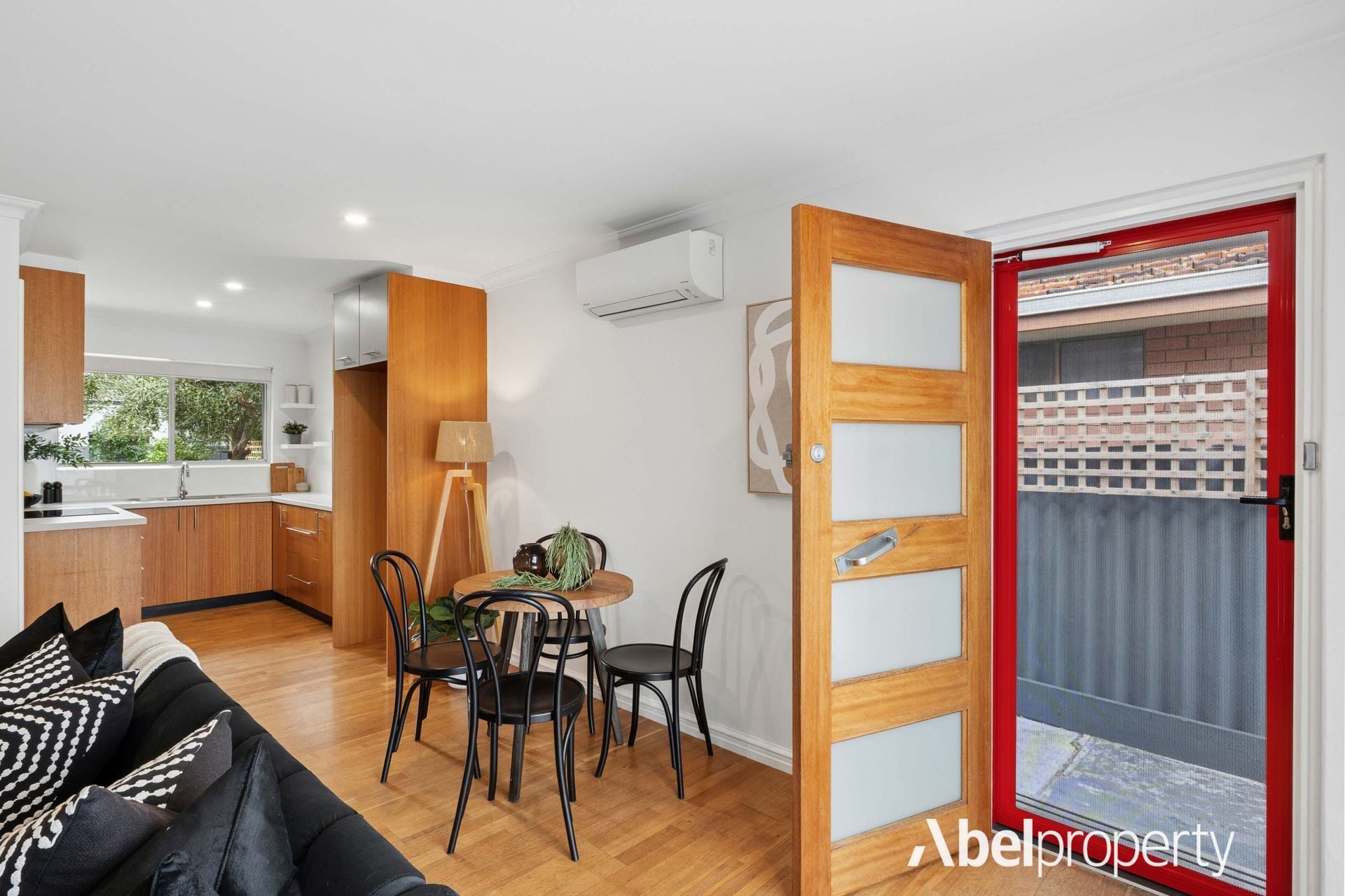 4B Kyarra Street Innaloo WA, Innaloo - Thumbnail 4