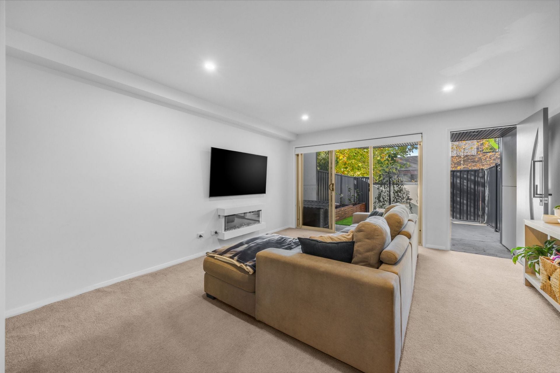 14/174 Gorman Drive Googong NSW, Googong - Thumbnail 2