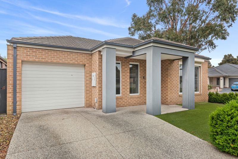 19 Knightsbridge Drive, Epping
