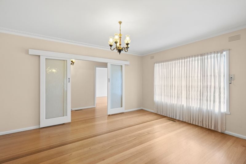 32 Nebel Street, Lalor