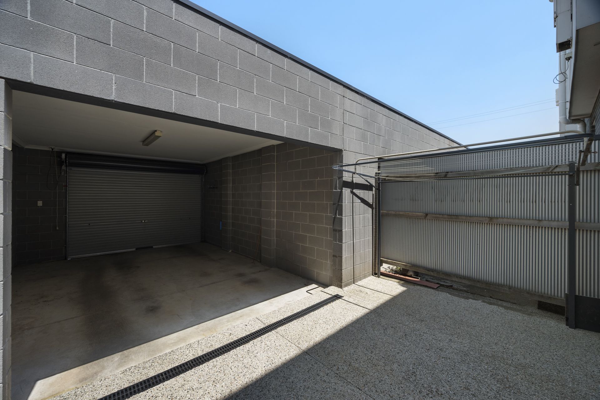 Stylish Two-Bedroom Townhouse in Prime Preston Location