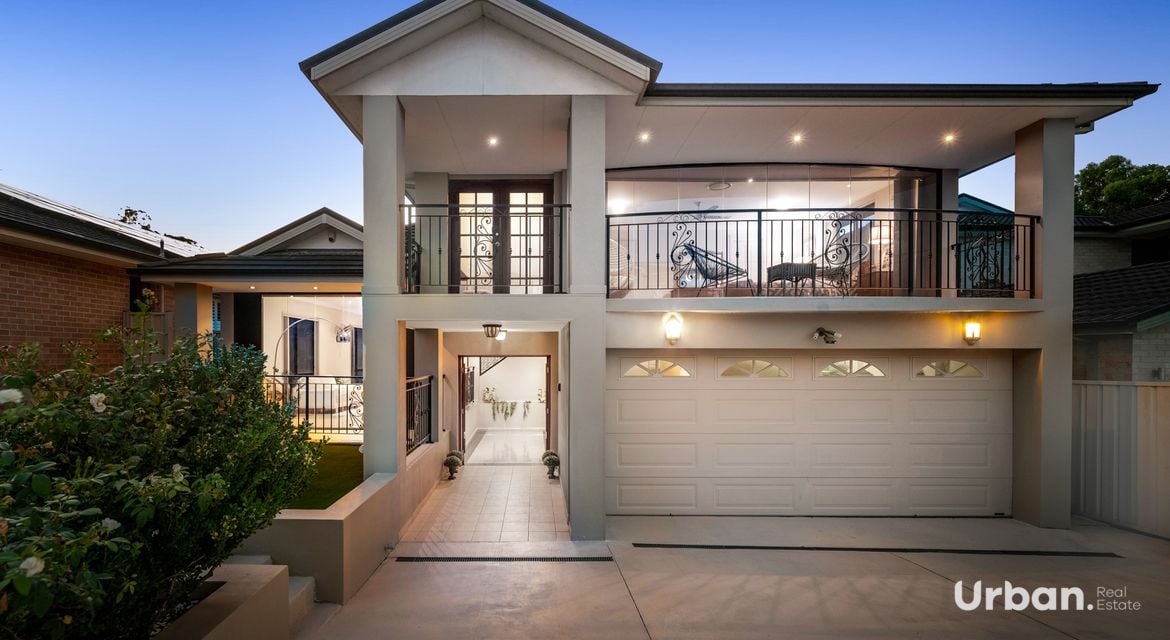 Casula 41 Roth Street