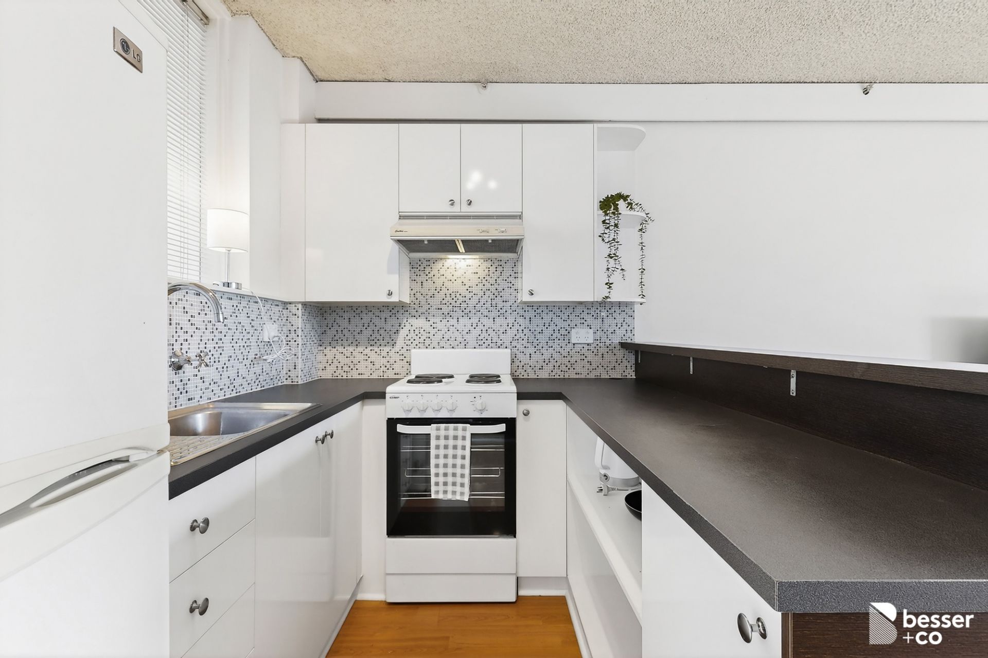 905/81 Queens Road, Melbourne - Thumbnail 6