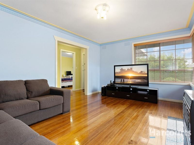 114 Edgars Road, Thomastown