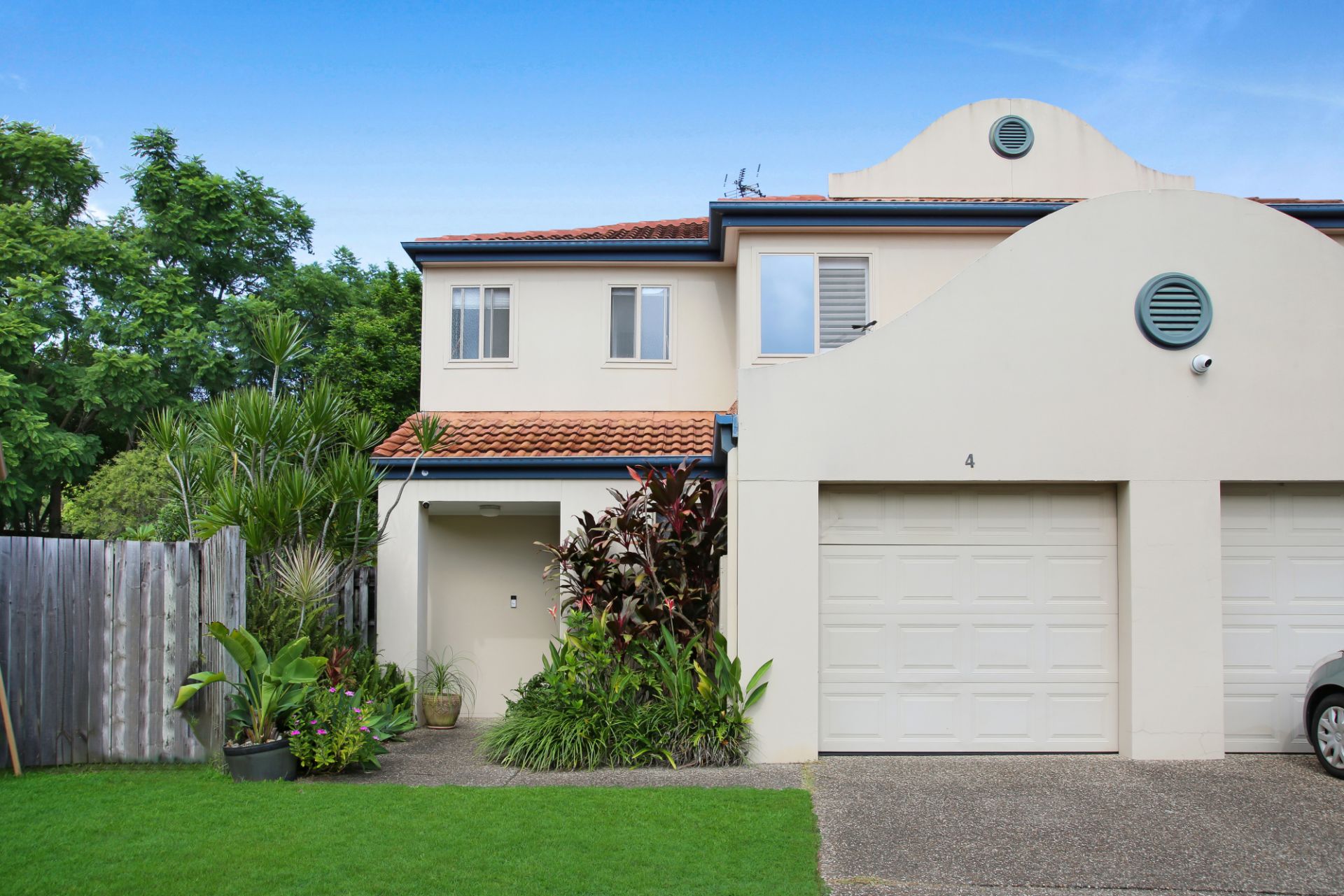 4/1-5 Studio Drive, Pacific Pines, Pacific Pines - Thumbnail 3