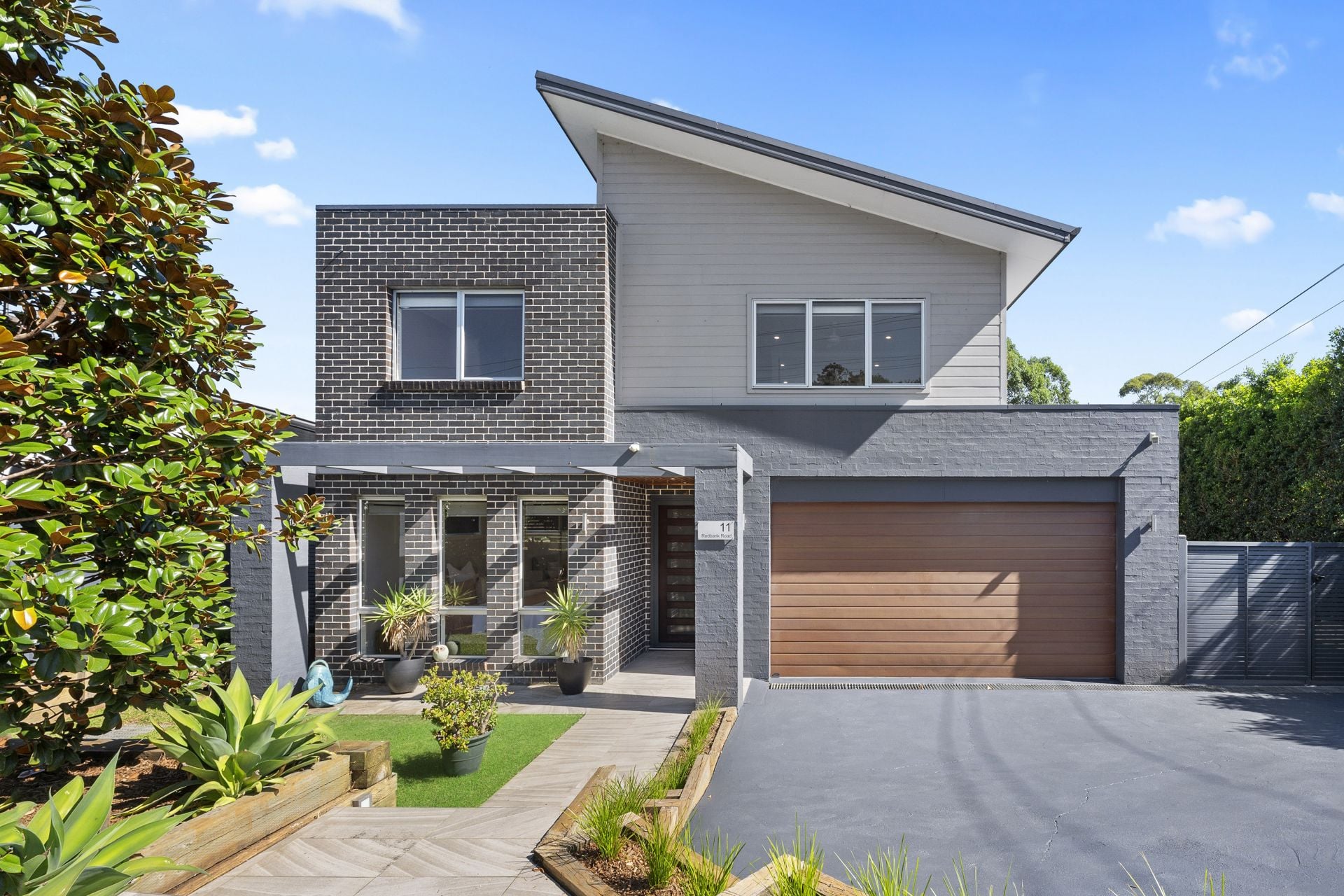 11 Redbank Road, Northmead NSW, Northmead - Thumbnail 3