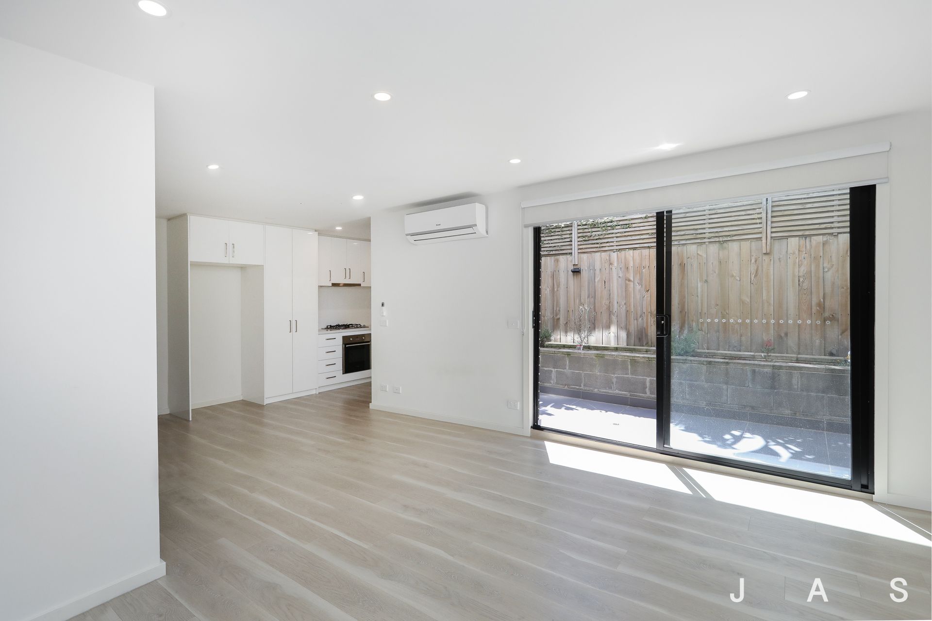 8/14 Beaumont Parade West Footscray VIC, West Footscray - Thumbnail 2