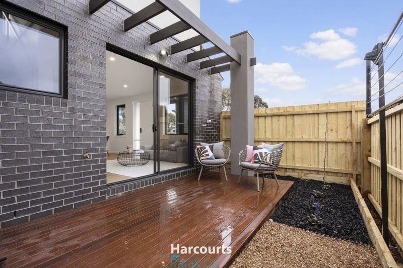 1/12 Lawson Street, Reservoir