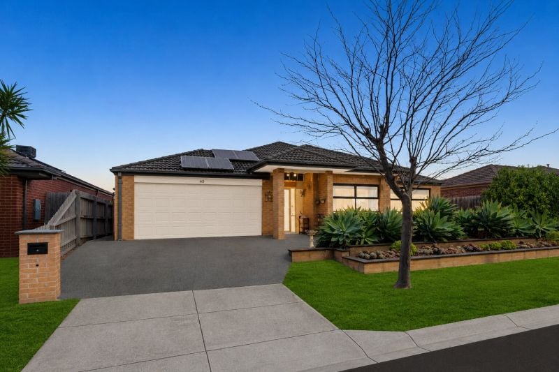 22 Red Gum Circuit Pakenham VIC, Pakenham - Thumbnail 2