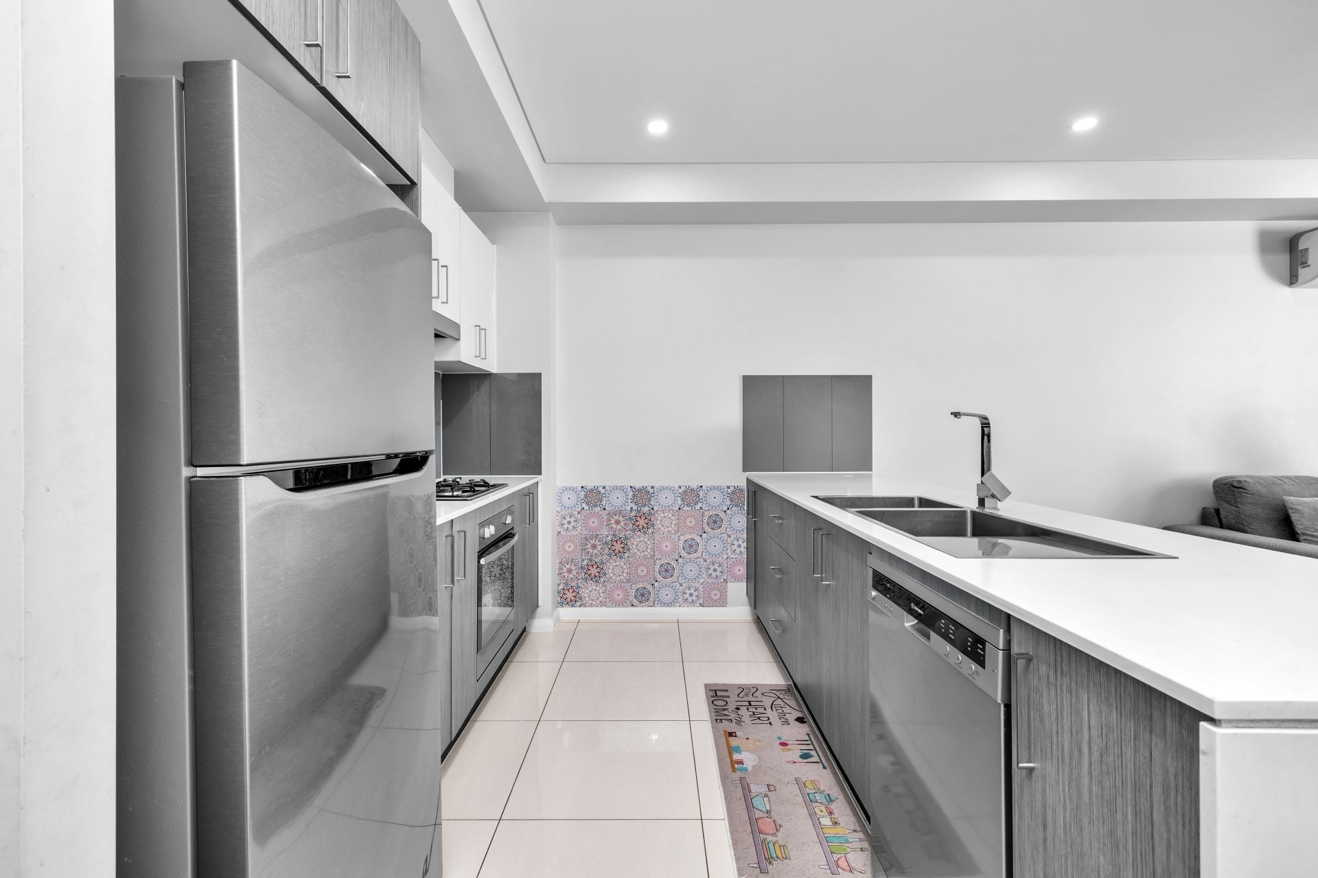 420/25 Railway Road, Quakers Hill - Thumbnail 3