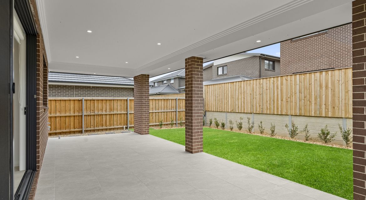 Box Hill 41 Tuckeroo Street (Gables)